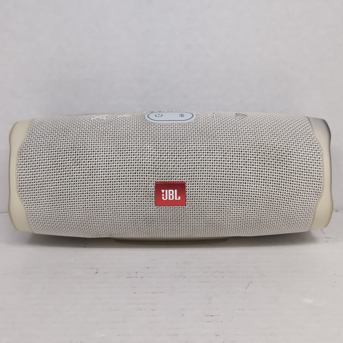 JBL Charge 4 Portable Speaker White JBLCHARGE4WHTAM