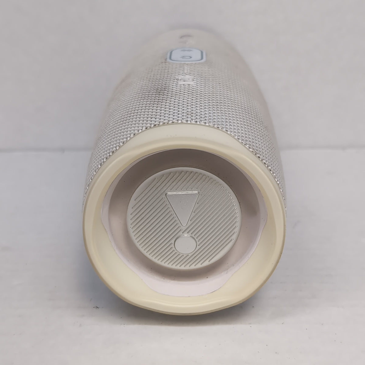 JBL Charge 4 Portable Speaker White JBLCHARGE4WHTAM