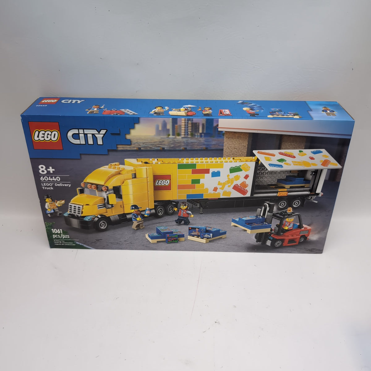 New LEGO Delivery Truck 60440 City Great Vehicles 1061pcs