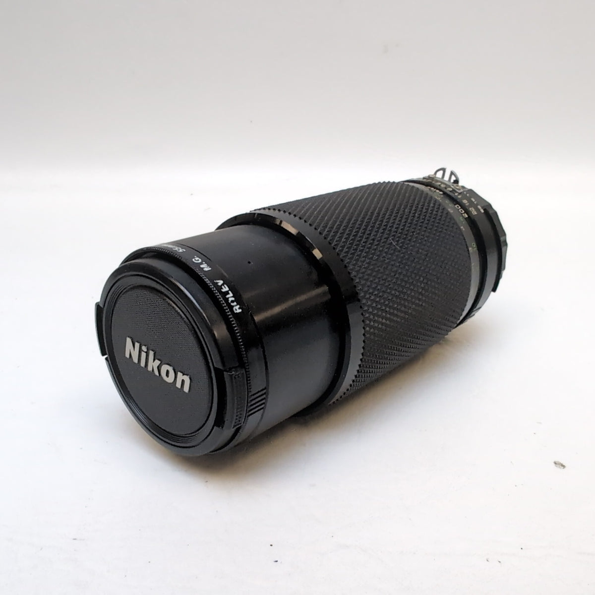 Nikon FE 35mm Film Camera Black w/ Nikkor 50mm f/1.8 Lens 