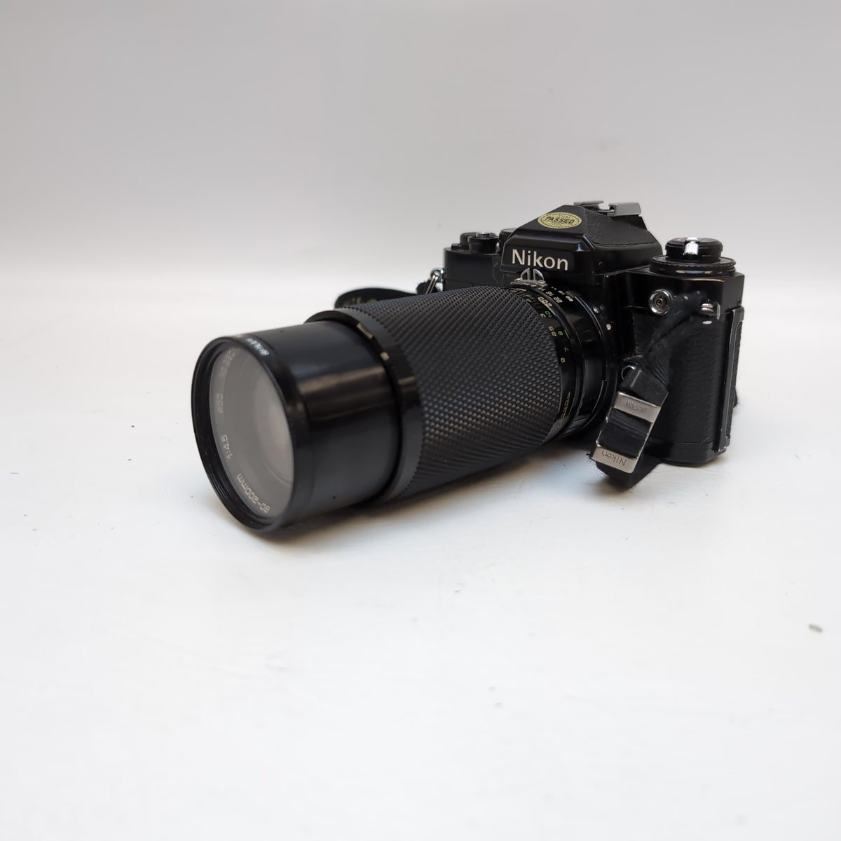 Nikon FE 35mm Film Camera Black w/ Nikkor 50mm f/1.8 Lens 