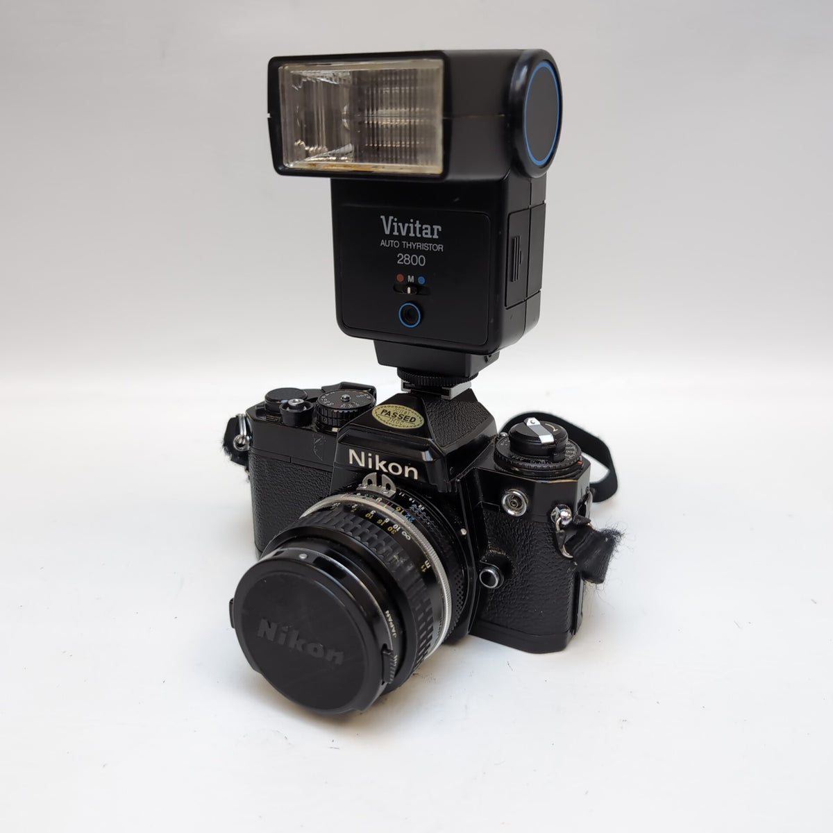 Nikon FE 35mm Film Camera Black w/ Nikkor 50mm f/1.8 Lens 
