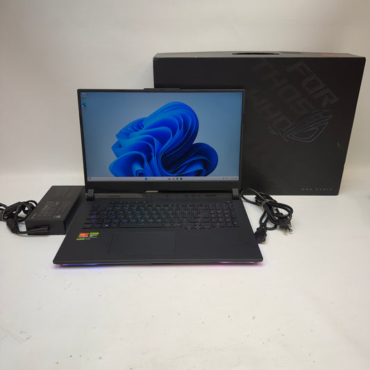 Asus ROG Strix Scar 17 G733P 17.3" Ryzen 9 7945HX 2.5GHz 32GB RAM 1TB SSD 