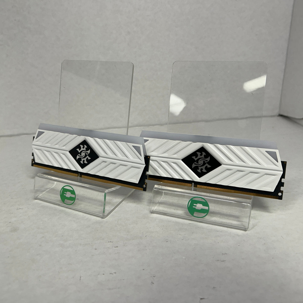 XPG Spectrix 16GB (2x8GB) RAM DDR4 3200MHz AX4U320038G16A-BW41