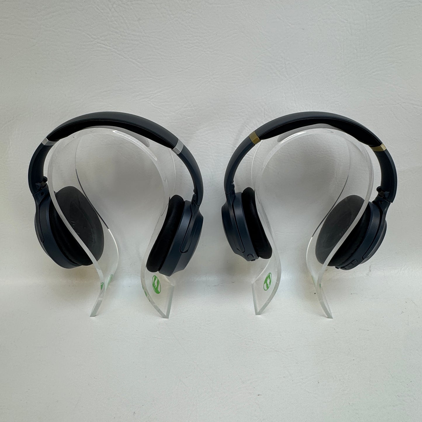 Avantree Duet Dual Wireless TV Headphone System WSHT-D6129