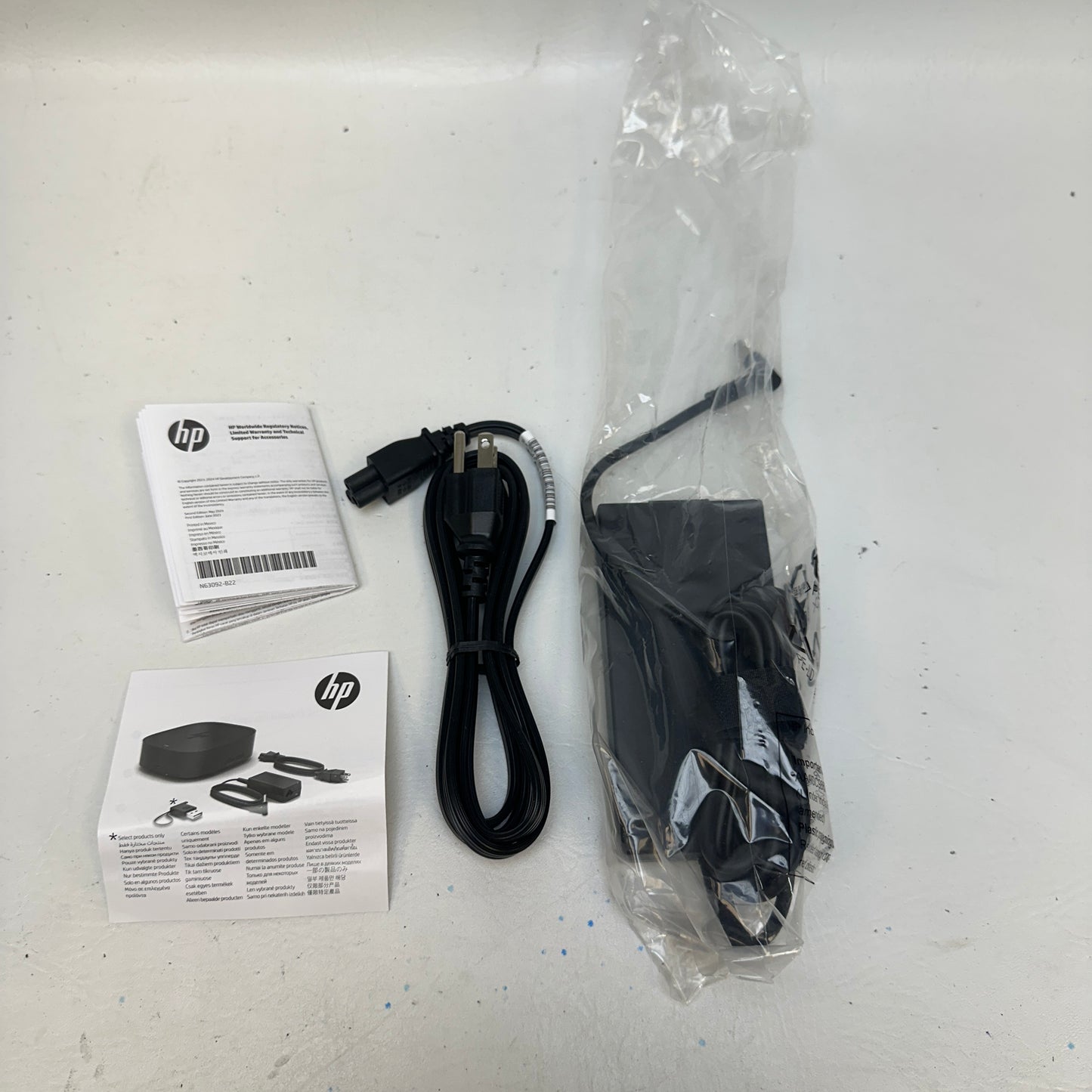 New HP G5 USB-C Docking Station Black 5YH27AV#ABA