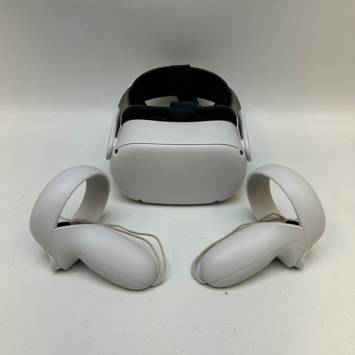 Oculus Quest 2 64GB Standalone All-in-One VR Headset KW49CM