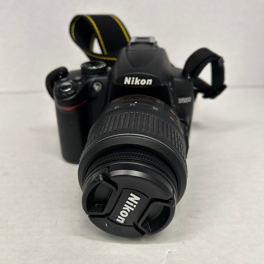 Nikon D5000 12.3MP Digital SLR DSLR Camera