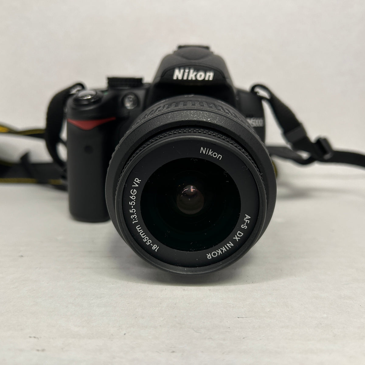 Nikon D5000 12.3MP Digital SLR DSLR Camera
