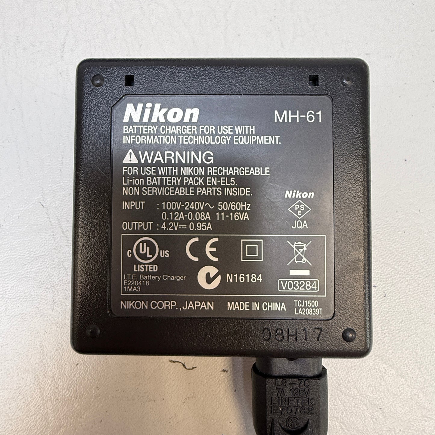 Nikon D3300 24.2MP Digital SLR DSLR Camera w/ Nikon 18-55mm Lens