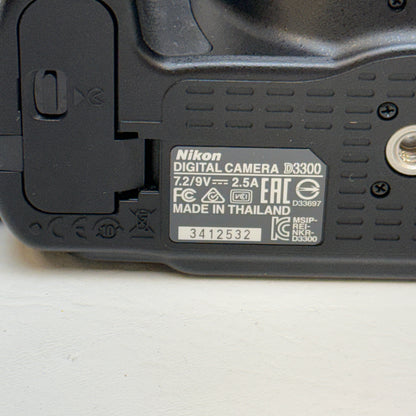 Nikon D3300 24.2MP Digital SLR DSLR Camera w/ Nikon 18-55mm Lens