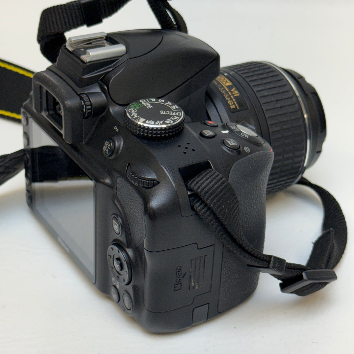 Nikon D3300 24.2MP Digital SLR DSLR Camera w/ Nikon 18-55mm Lens