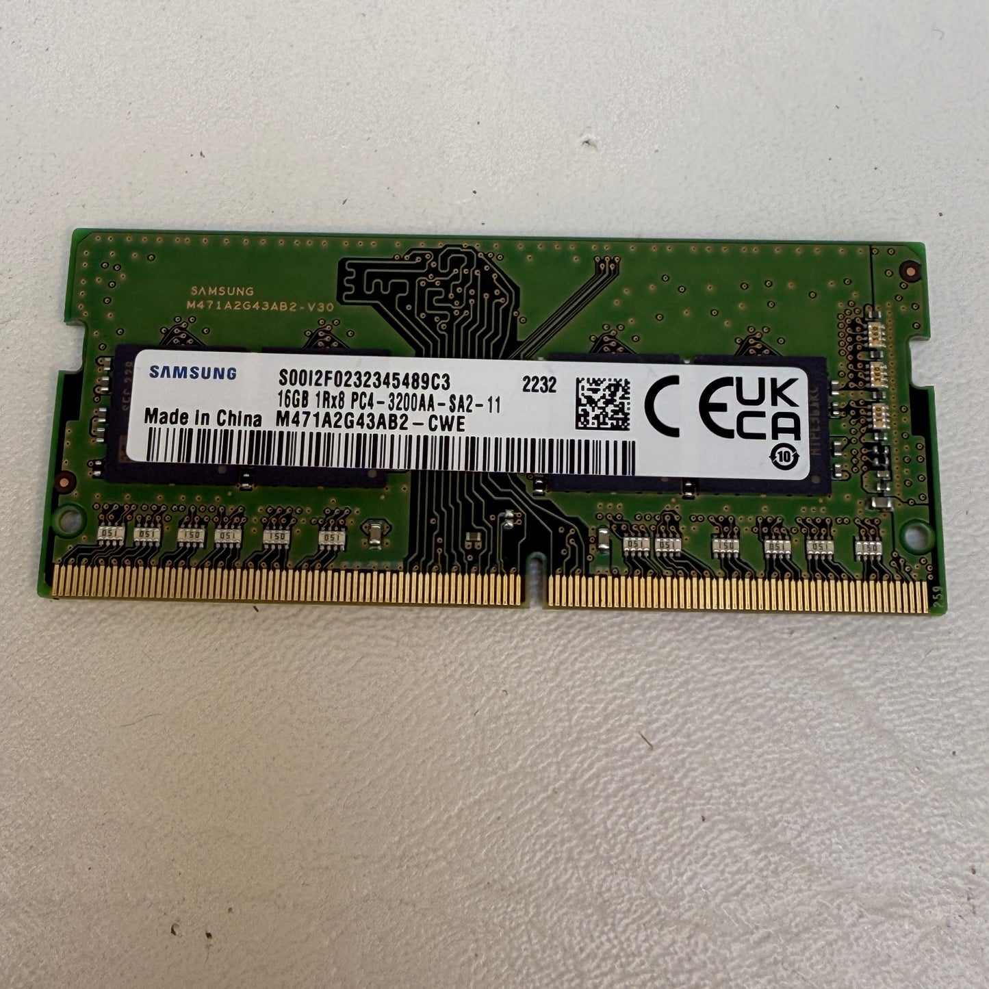 Samsung PC4-3200AA-SA2 16GB (1x16GB) RAM DDR4 3200MHz M471A2G43AB2-CWE