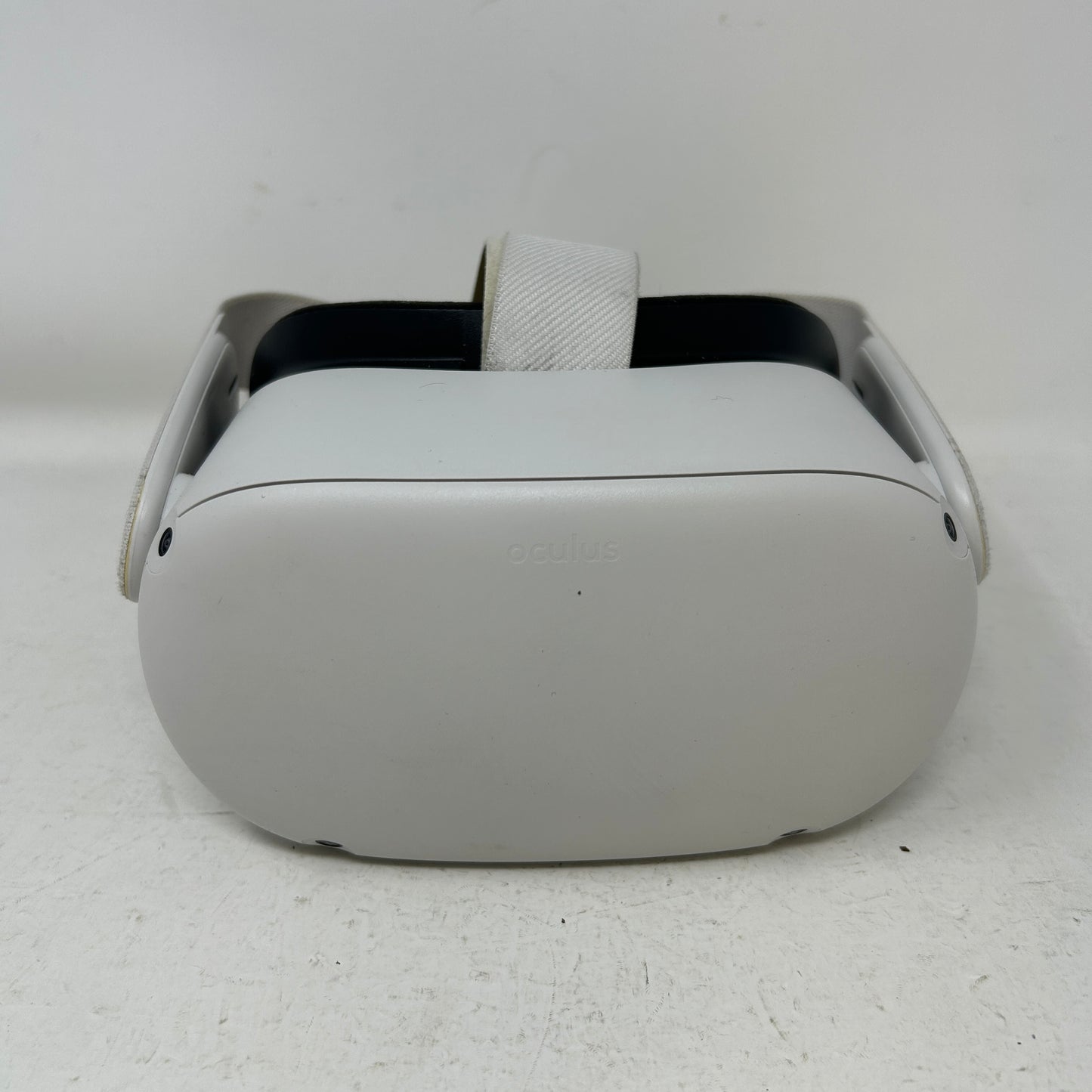 Oculus Quest 2 64GB Standalone All-in-One VR Headset KW49CM
