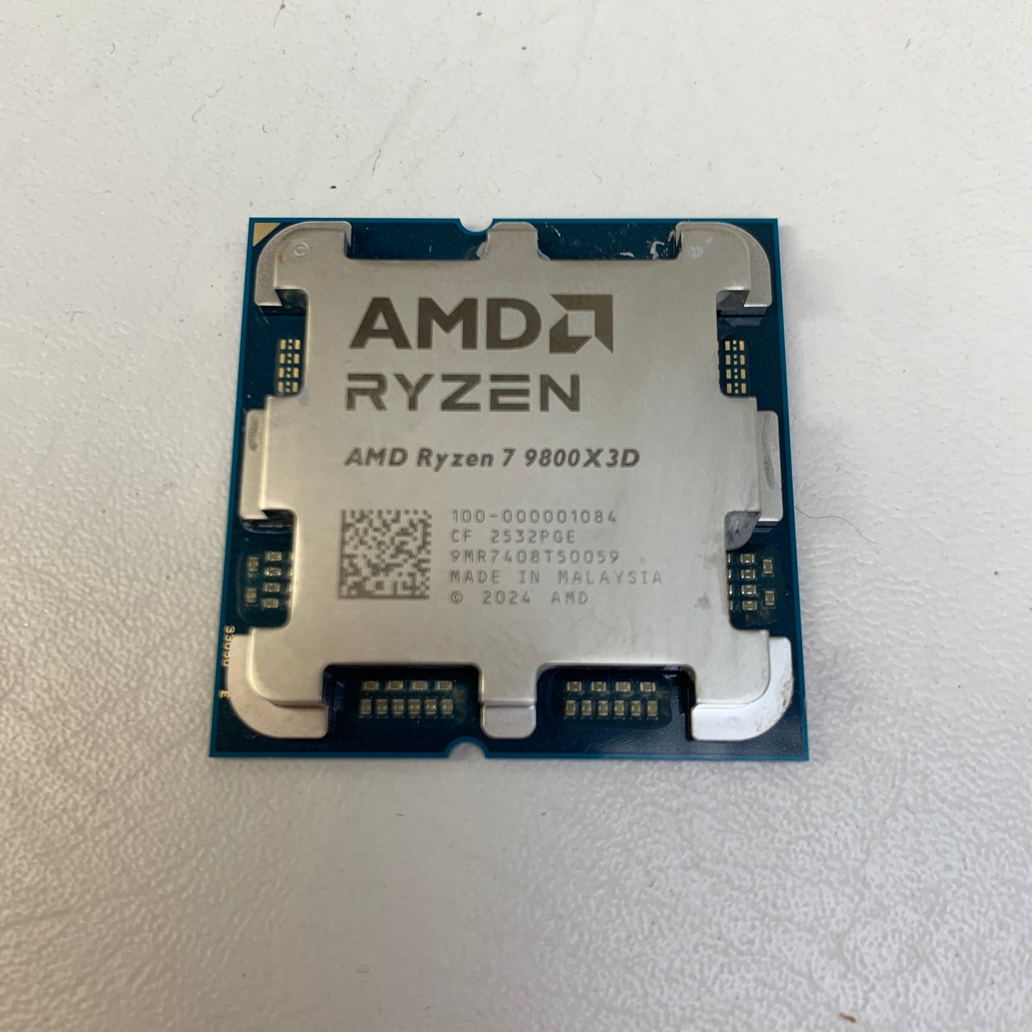 AMD Ryzen 7 9800X3D 4.70GHz 8 Core 100-000001084 16 Thread AM5
