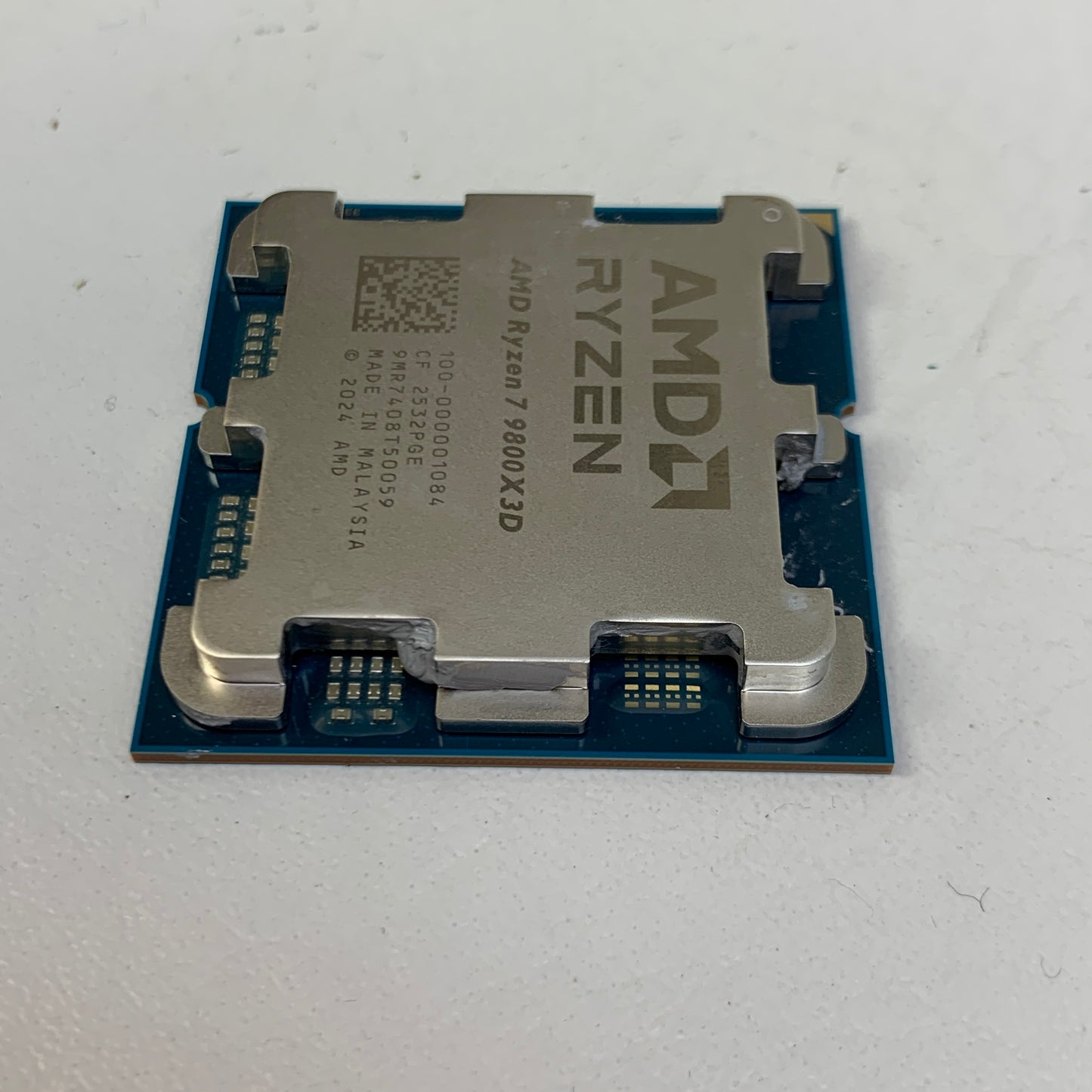 AMD Ryzen 7 9800X3D 4.70GHz 8 Core 100-000001084 16 Thread AM5
