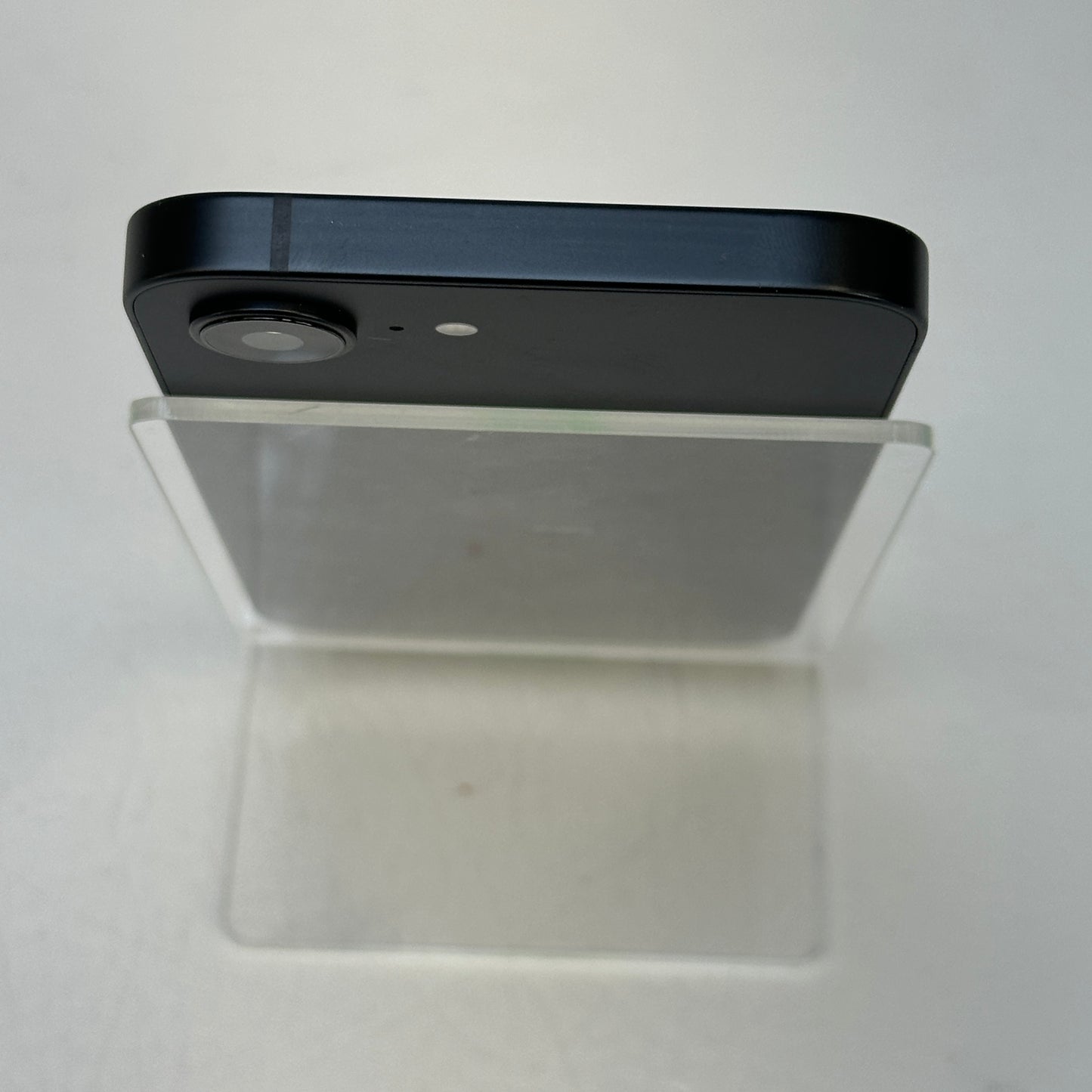Factory Unlocked Apple iPhone 16e 128GB Black MD0D4LL/A