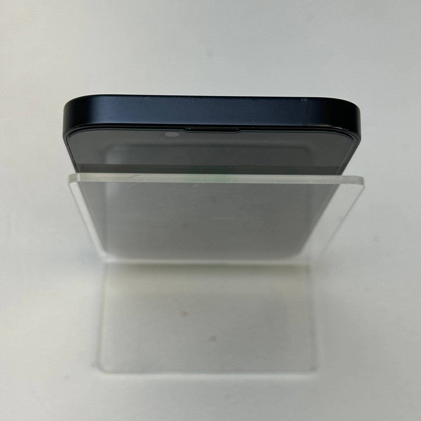 Factory Unlocked Apple iPhone 16e 128GB Black MD0T4LL/A