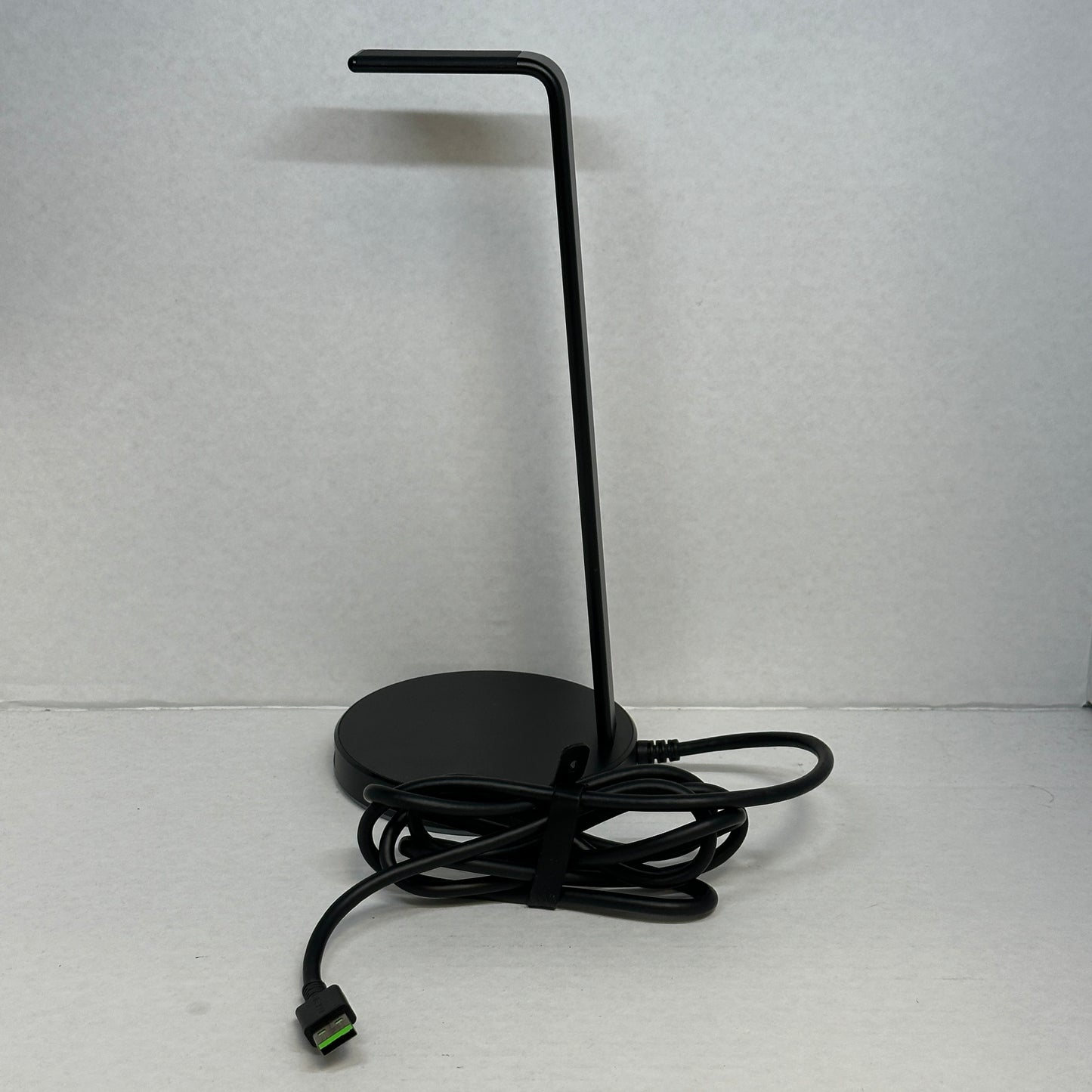 Razer Base Station V2 Chroma RGB Headphone Stand with USB Hub RC21-0151