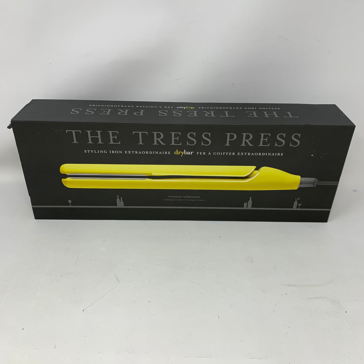 New The Tress Press Styling Iron Straightener 900-1040-4