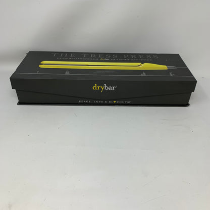 New The Tress Press Styling Iron Straightener 900-1040-4