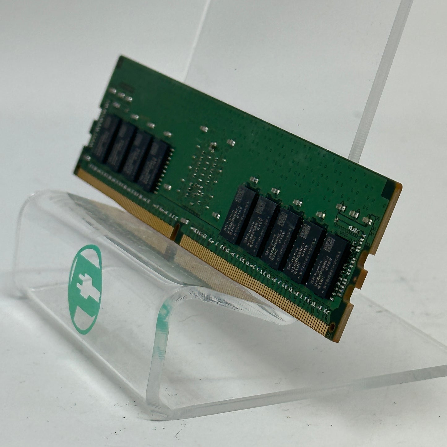 SK Hynix PC4-3200AA-RE2 16GB (1x16GB) RAM DDR4 3200MHz HMA82GR7CJR8N-XN