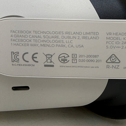 Oculus Quest 2 64GB Standalone All-in-One VR Headset KW49CM