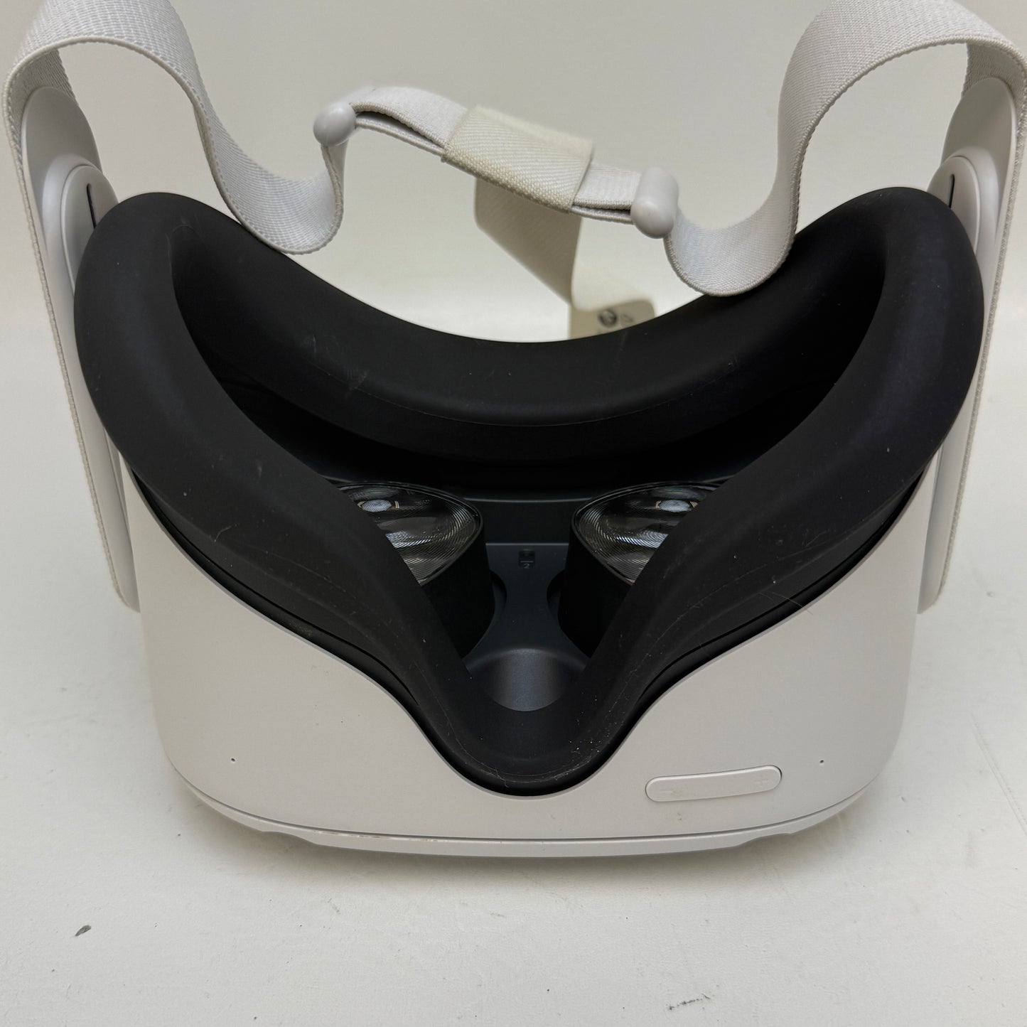Oculus Quest 2 64GB Standalone All-in-One VR Headset KW49CM