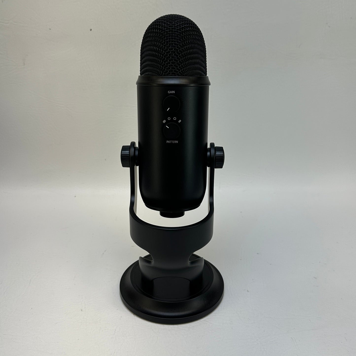Yeti 2070 20Hz - 20kHz Premium Multi-Pattern USB Microphone 988-000100