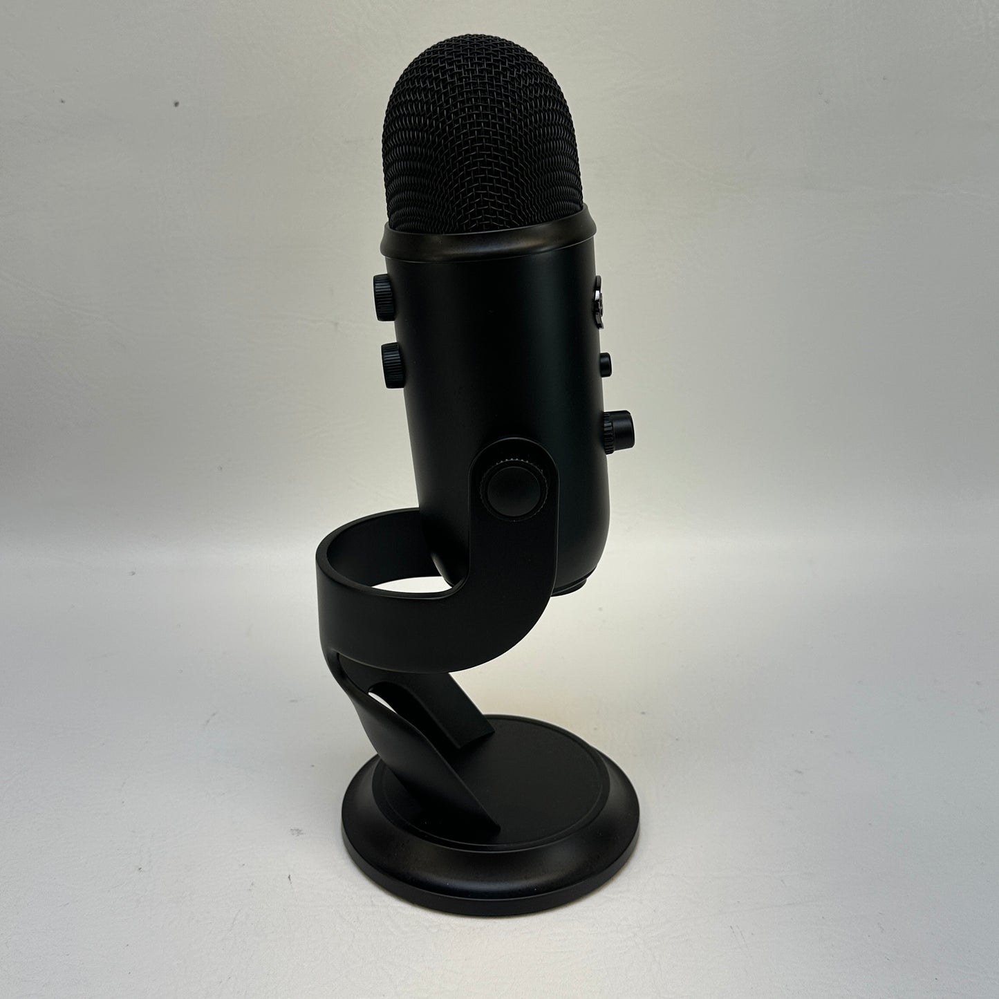 Yeti 2070 20Hz - 20kHz Premium Multi-Pattern USB Microphone 988-000100
