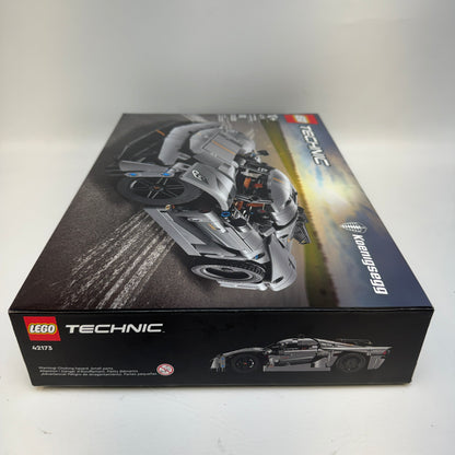 New LEGO Technic Koenigsegg Jesko Absolut Grey Hypercar Set 42173