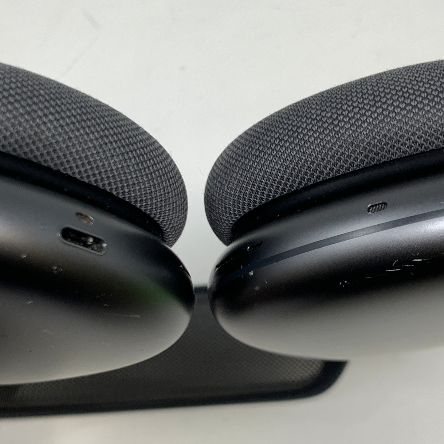 Apple AirPods Max Wireless Over-Ear Headphones Space Gray MGYH3AM/A