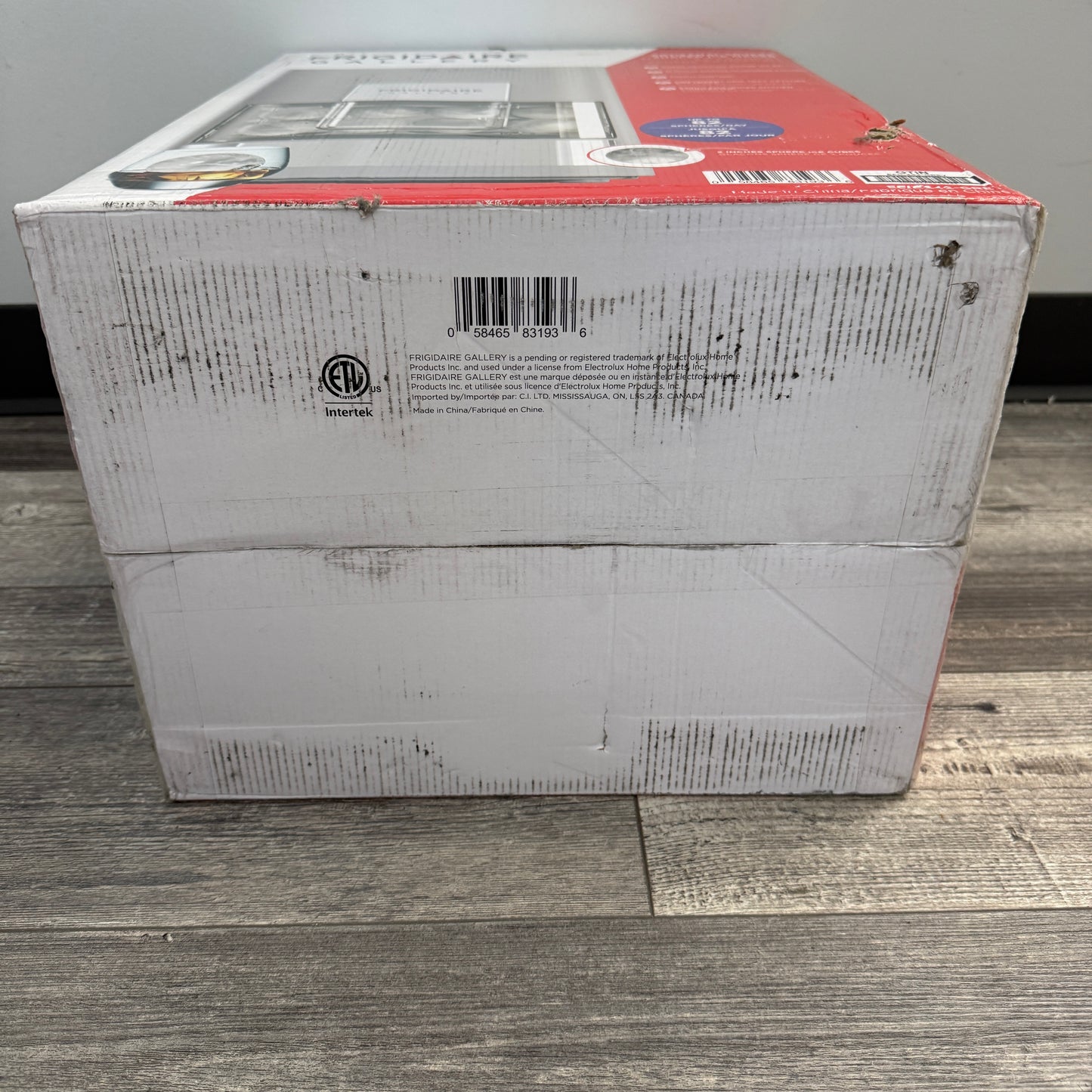 New Frigidaire Artisinal Sphere Countertop Ice Maker  EFIC242-GREY
