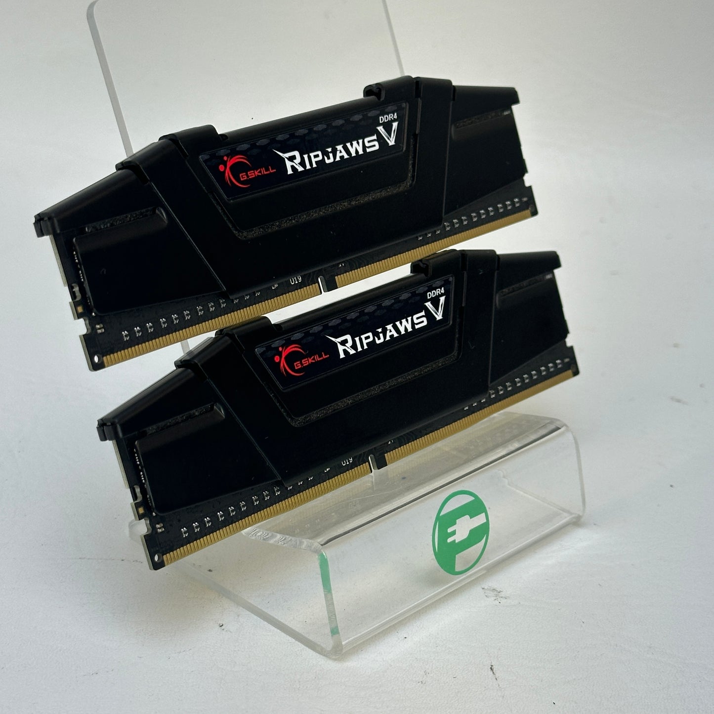 G.Skill Ripjaws V 16GB (2x8GB) RAM DDR4 2133MHz F4-3000C15D-16GVKB
