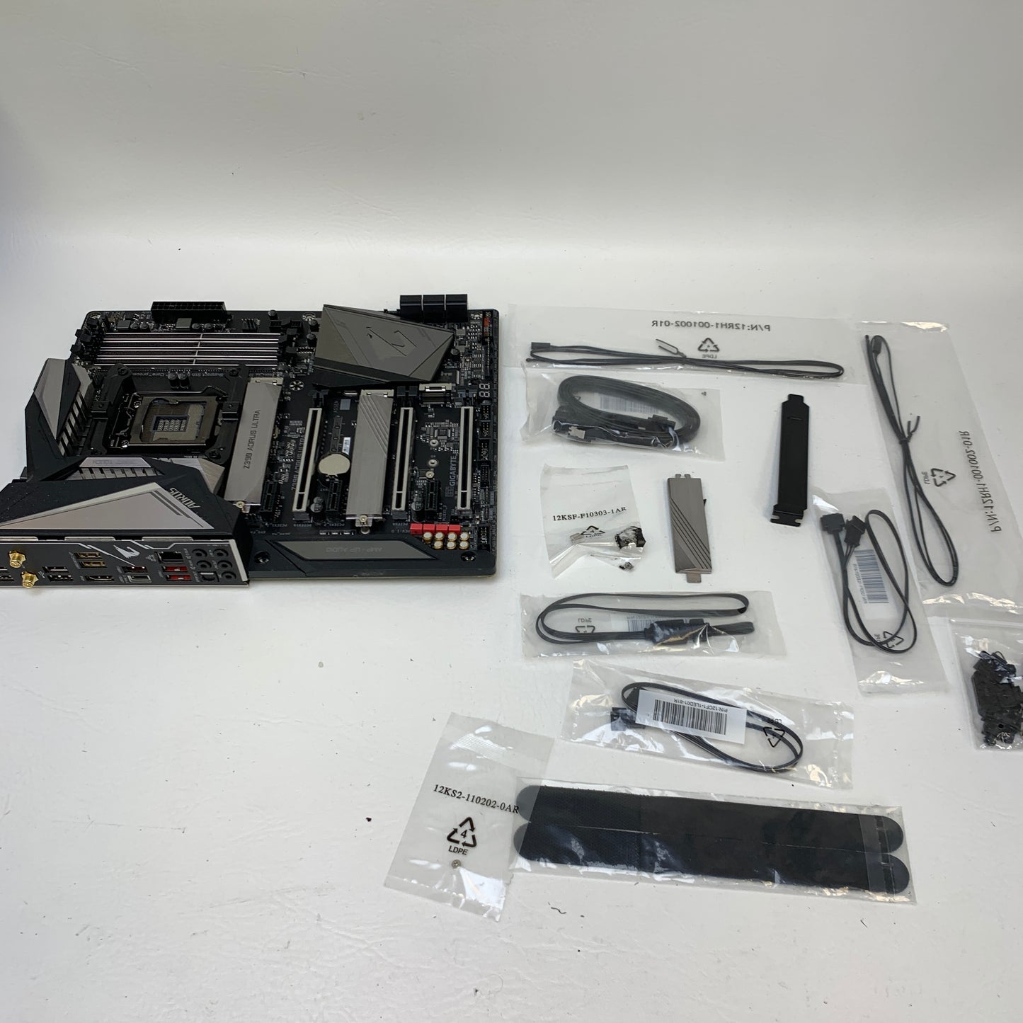 Gigabyte Z390 AORUS ULTRA LGA 1151 ATX Intel DDR4 Motherboard