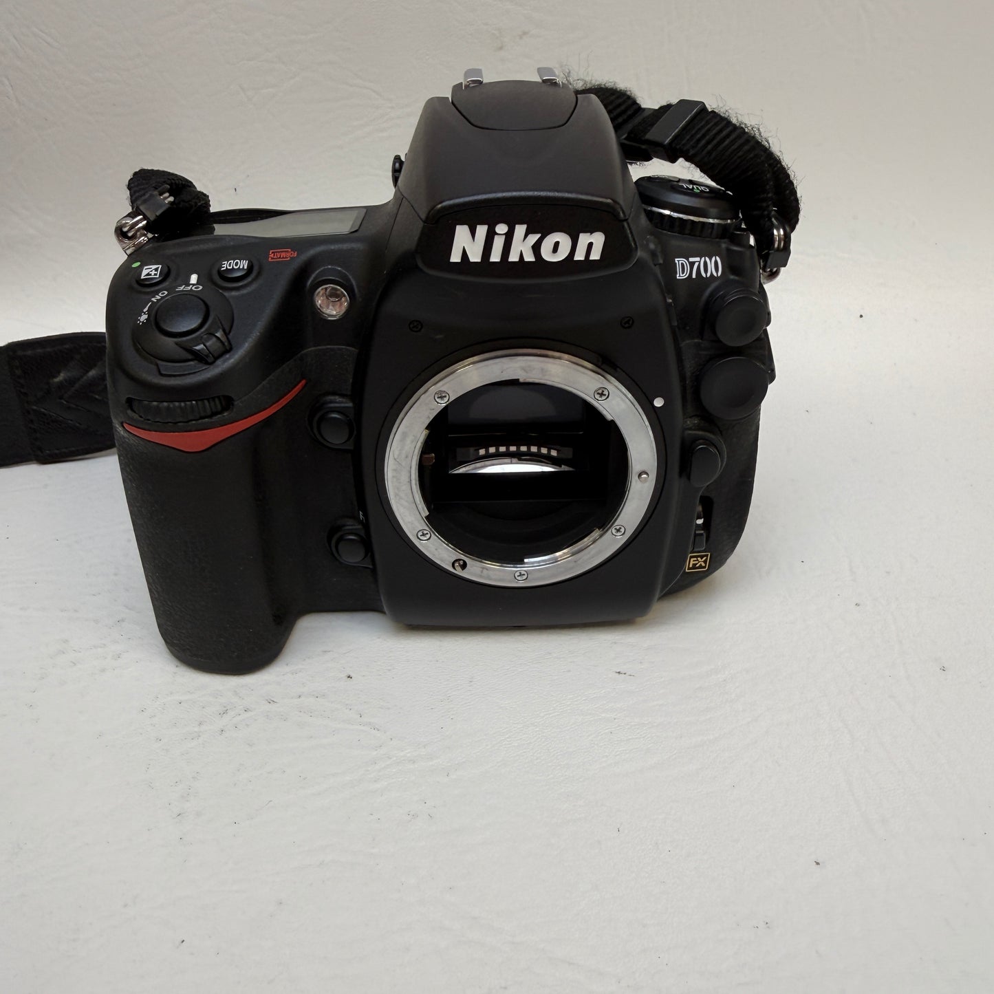 Nikon D700 12.1MP Digital SLR DSLR Camera Body