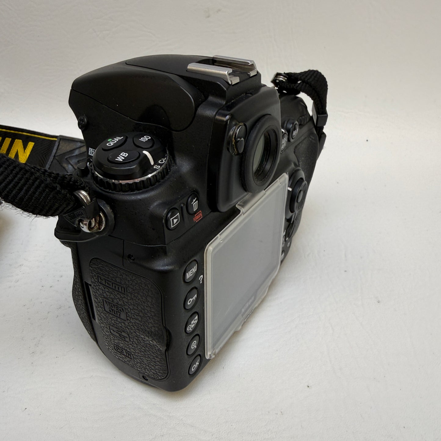 Nikon D700 12.1MP Digital SLR DSLR Camera Body