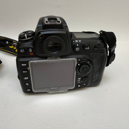 Nikon D700 12.1MP Digital SLR DSLR Camera Body