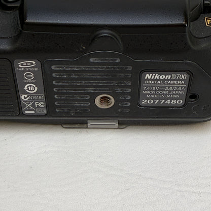 Nikon D700 12.1MP Digital SLR DSLR Camera Body
