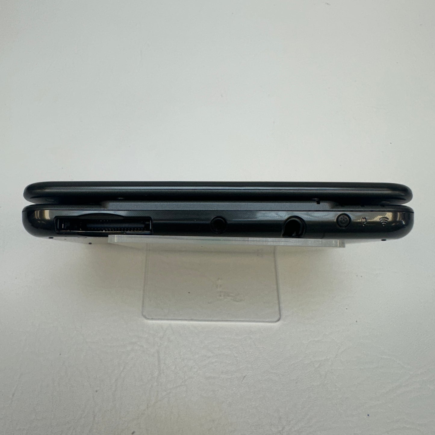 New Nintendo 3DS XL Handheld Game Console RED-001 Gray