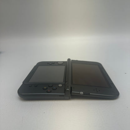 New Nintendo 3DS XL Handheld Game Console RED-001 Gray