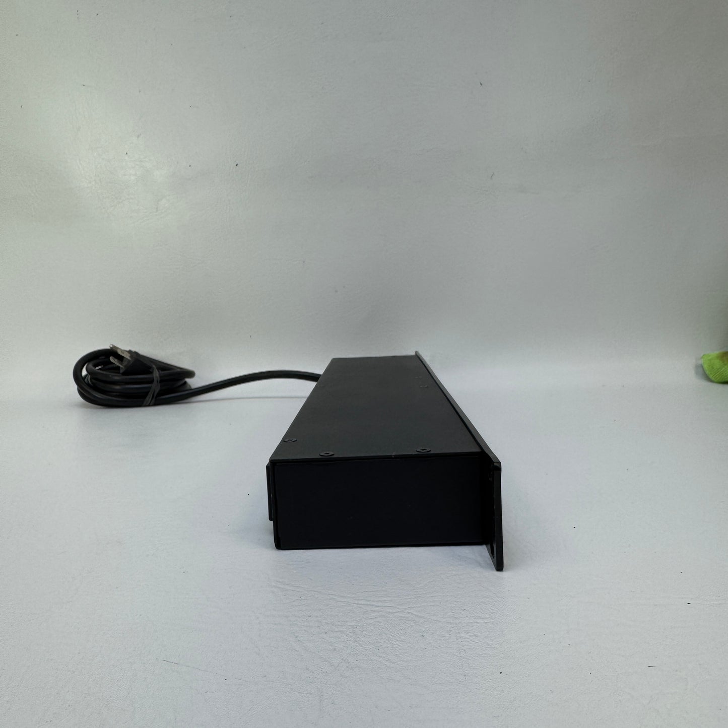 Furman M-8x2 15A Power Conditioner Rackmountable 9 Outle