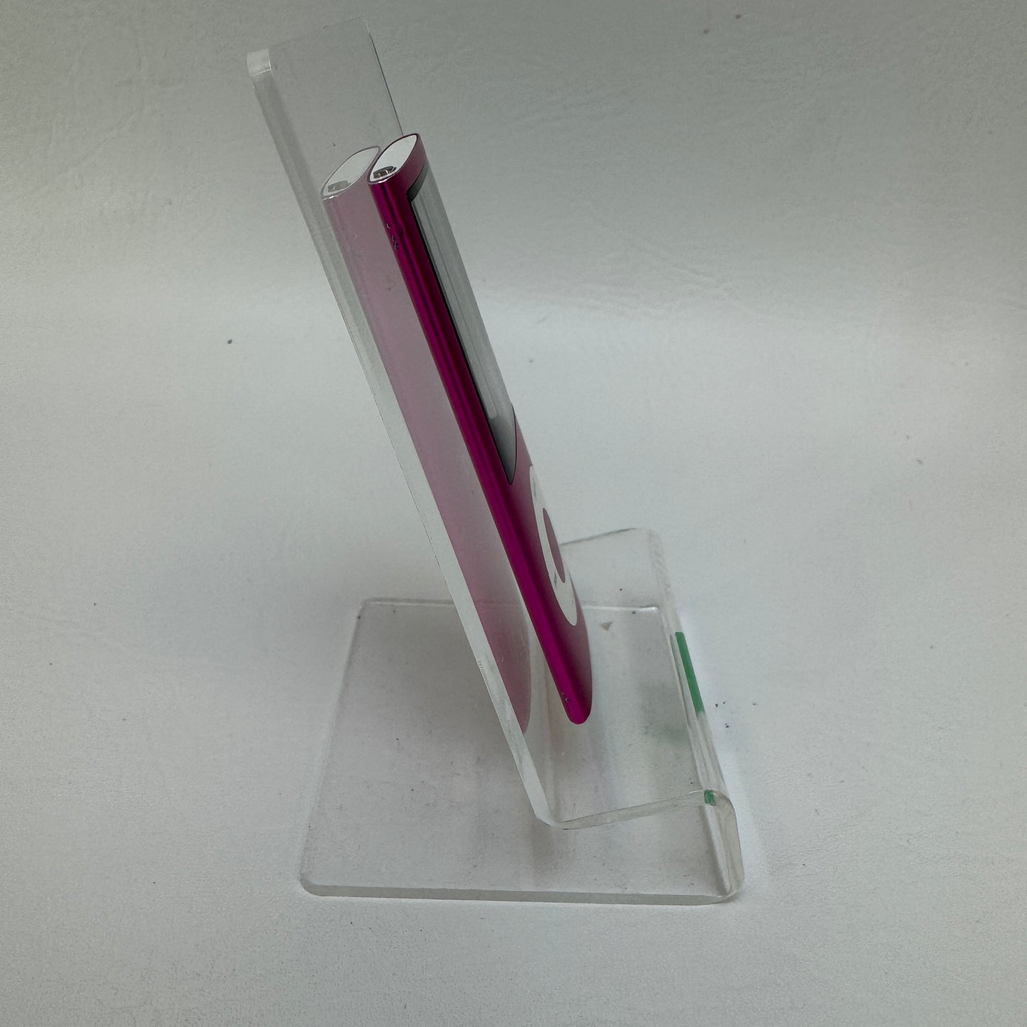 Apple iPod Nano 4th Gen 8GB Pink A1285