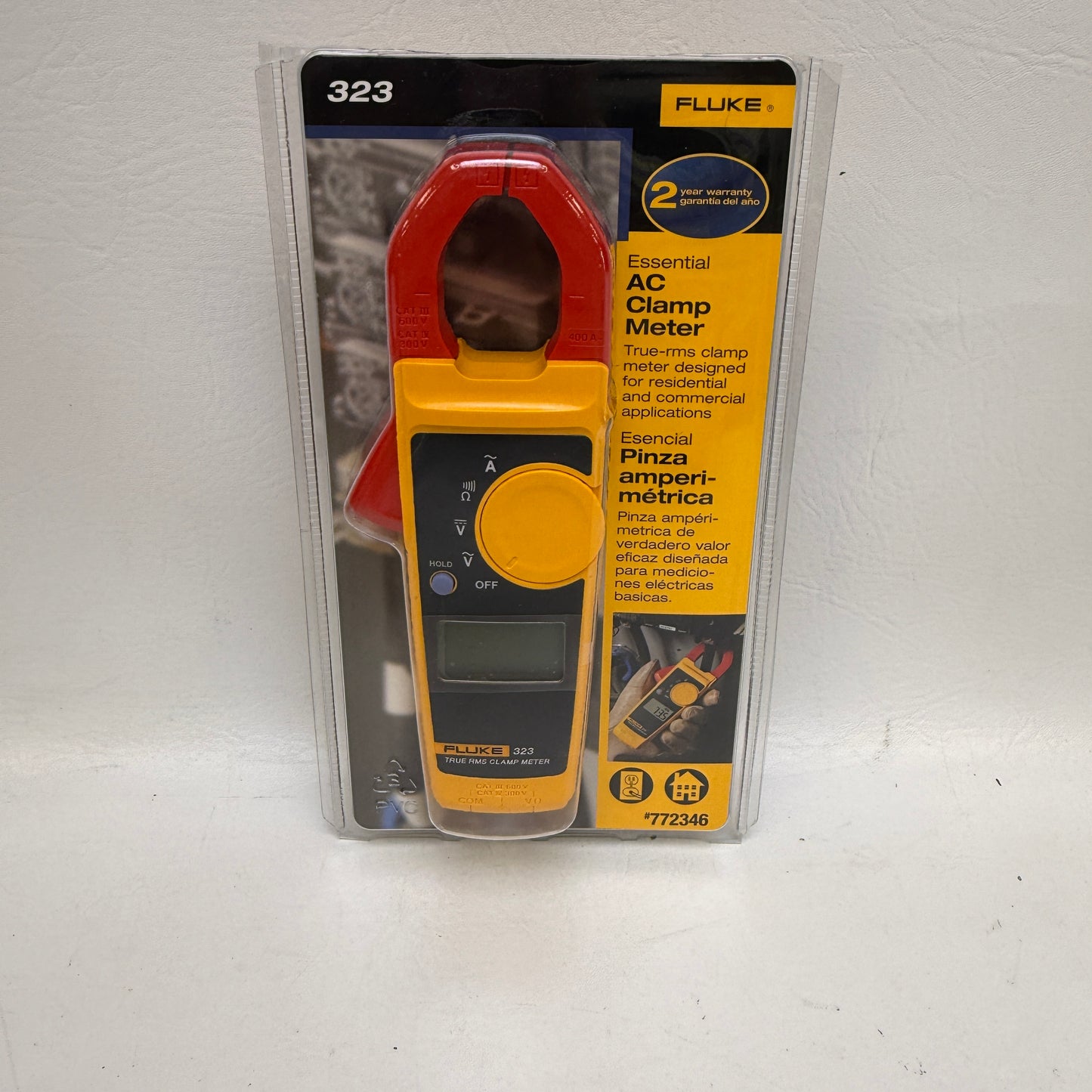 New Fluke 323 True RMS AC Clamp Meter - 600V AC/DC - Model 772346