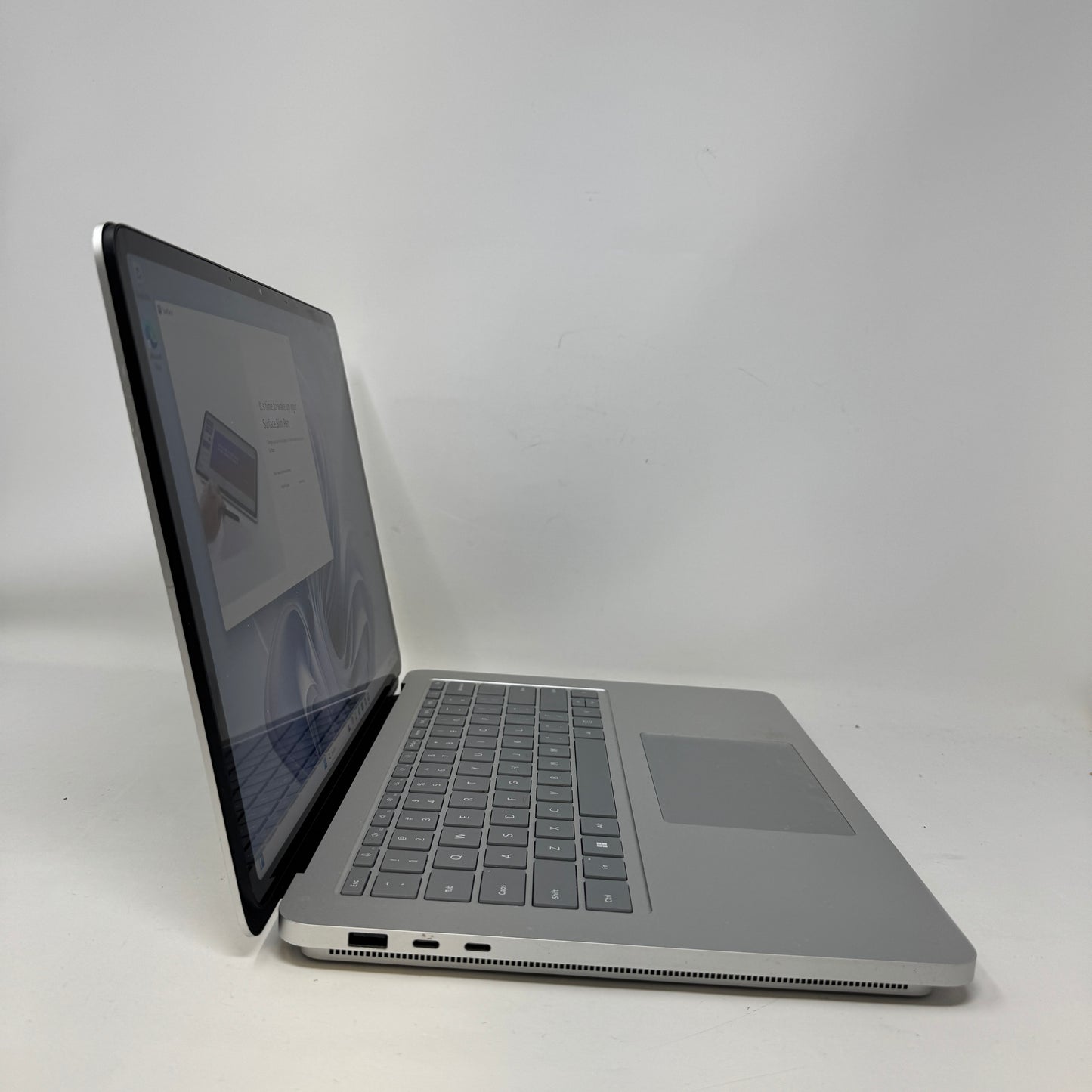 Microsoft Surface Laptop Studio 2 2029 14.4" i7-13800H 2.9GHz 64GB RAM 2TB SSD GeForce RTX 4060