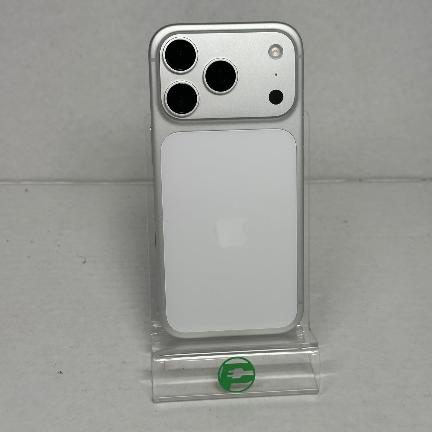 Factory Unlocked Apple iPhone 17 Pro 256GB Silver MG7K4LL/A