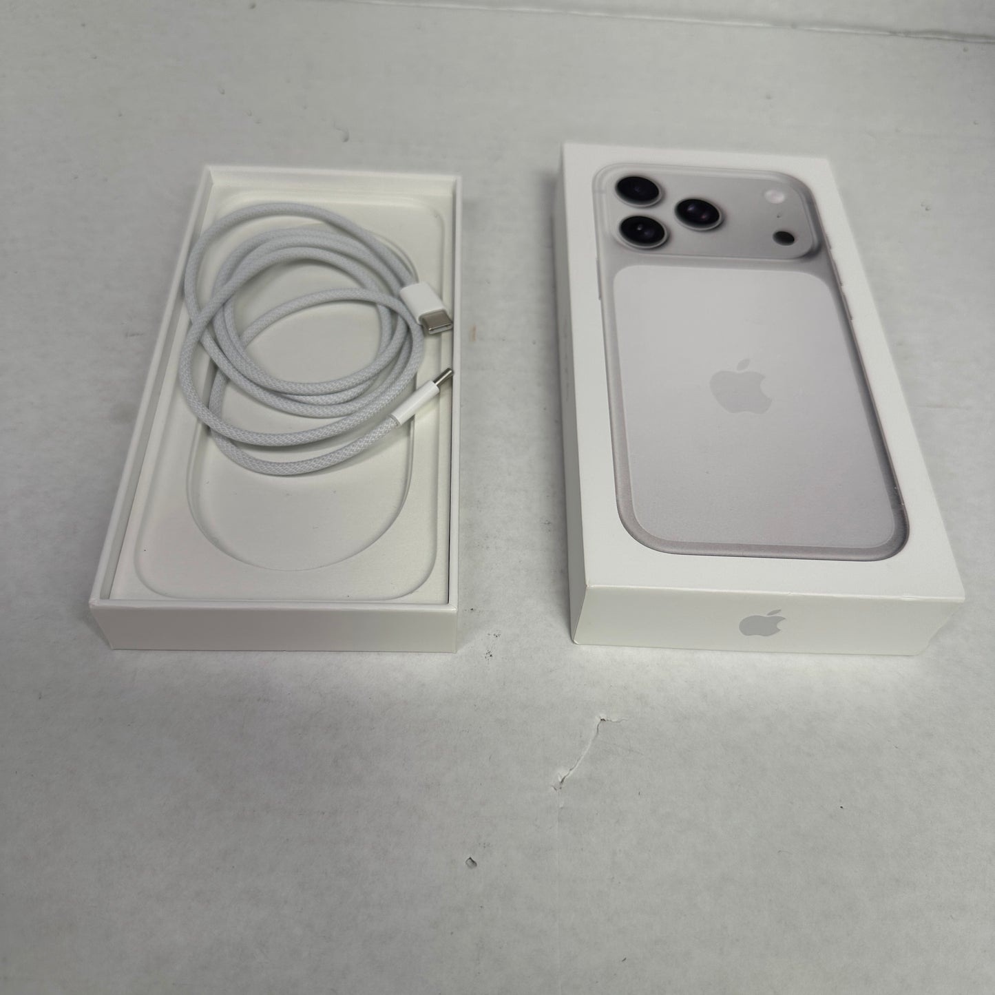 Factory Unlocked Apple iPhone 17 Pro 256GB Silver MG7K4LL/A