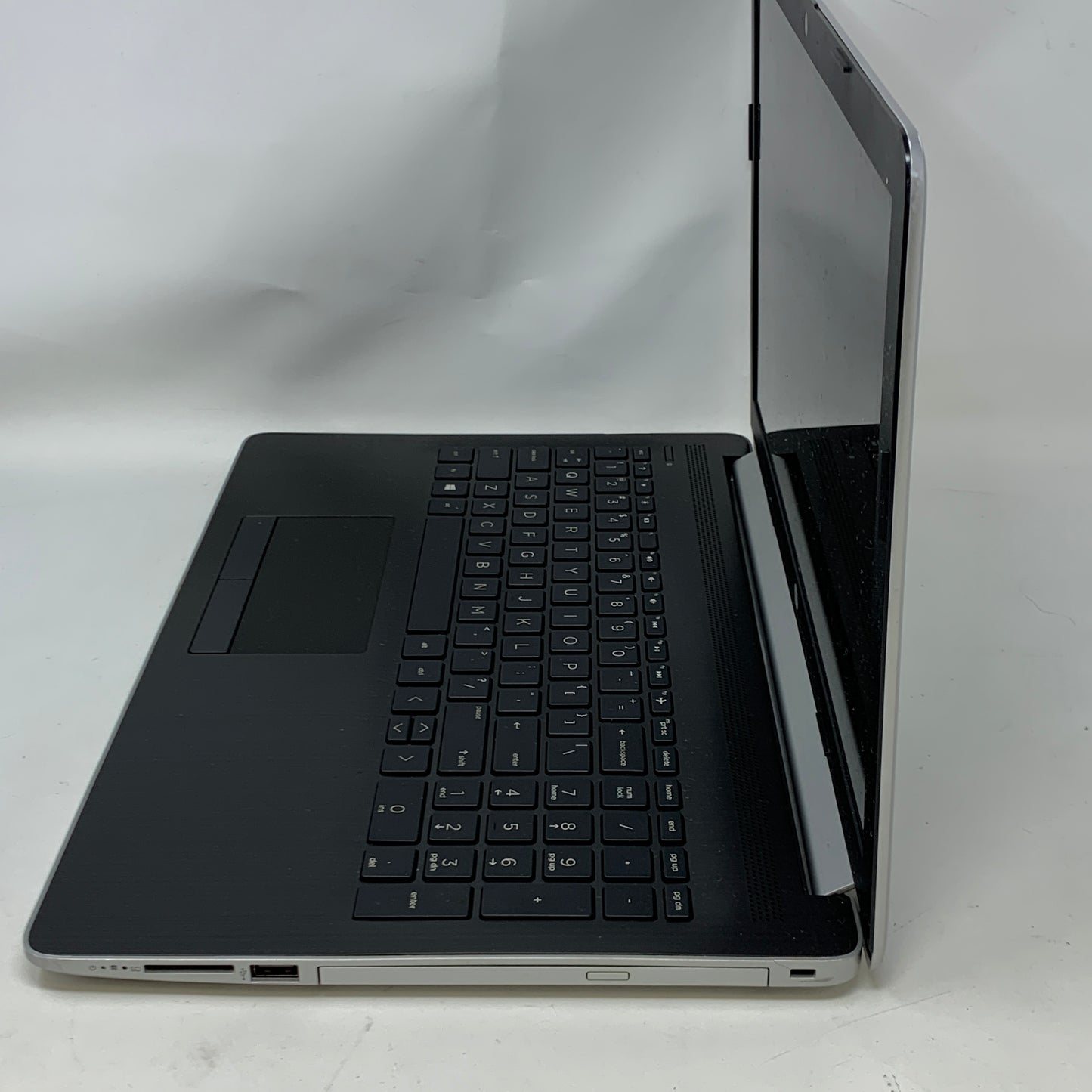 HP Laptop UU6LIRT 15.6" i5-8250U 1.6GHz 8GB RAM 128GB SSD