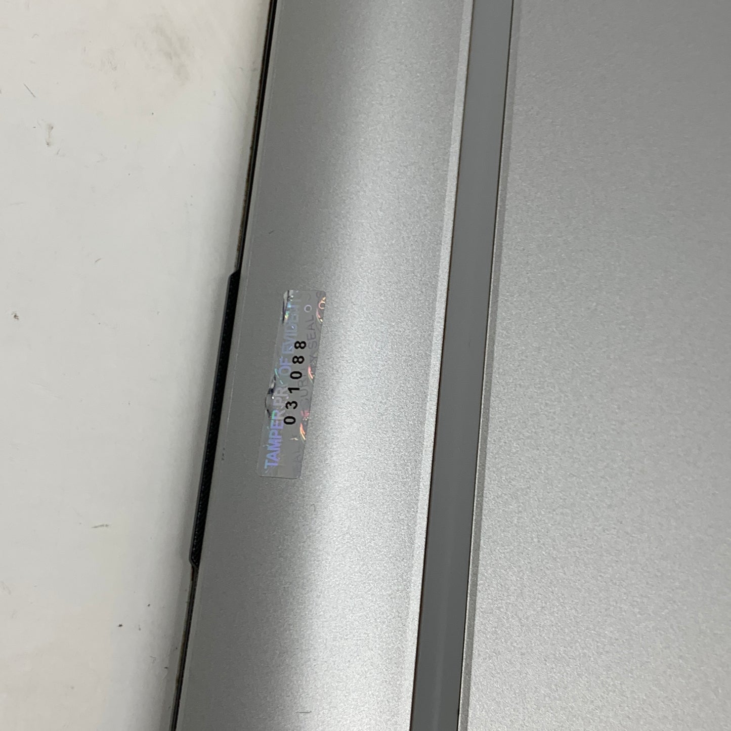 HP Laptop UU6LIRT 15.6" i5-8250U 1.6GHz 8GB RAM 128GB SSD