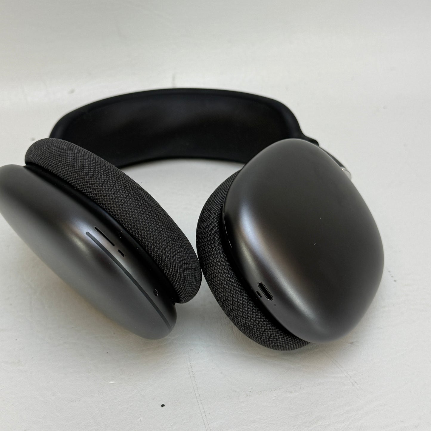 Apple AirPods Max Wireless Over-Ear Headphones Space Gray MGYH3AM/A